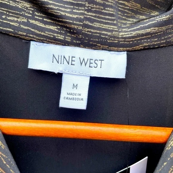 Nine West black and gold sleeveless kit top - Picture 3 of 8